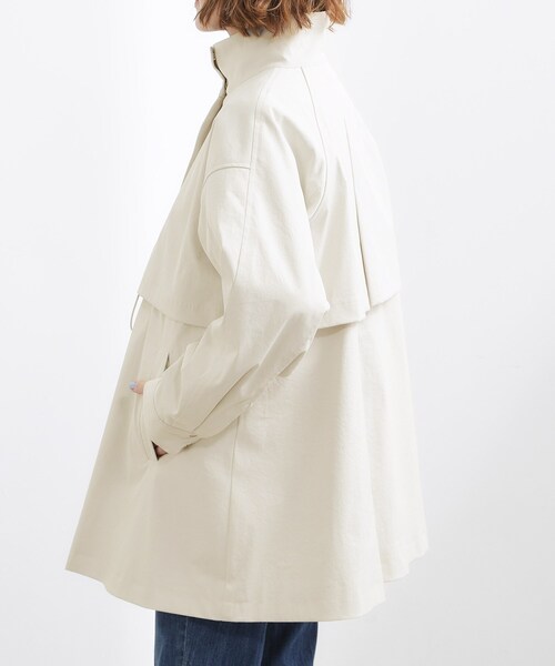 grove（グローブ）の「【撥水／シルエット2WAY】羽織るだけでサマになる、スタンドネックテントラインコート（その他アウター・レディース・オフホワイト/ブラック/ベージュ・03/02/05/04/01）」の17枚目の写真