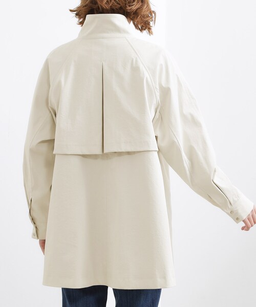 grove（グローブ）の「【撥水／シルエット2WAY】羽織るだけでサマになる、スタンドネックテントラインコート（その他アウター・レディース・オフホワイト/ブラック/ベージュ・03/02/05/04/01）」の18枚目の写真