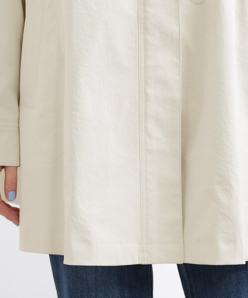 grove（グローブ）の「【撥水／シルエット2WAY】羽織るだけでサマになる、スタンドネックテントラインコート（その他アウター・レディース・オフホワイト/ブラック/ベージュ・03/02/05/04/01）」の22枚目の写真
