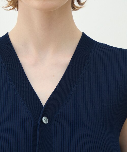 MACPHEE（マカフィー）の「【WEB先行予約】フォームニット ペプラムベスト（ベスト・レディース・ネイビー/ライトブルー・S）」の7枚目の写真