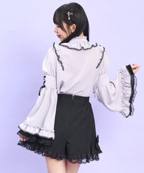 Secret Honey(シークレットハニー)の「フレア袖スタンドカラーブラウス(シャツ/ブラウス・レディース・ブラック/オフホワイト/グレー・MEDIUM)」の7枚目の写真