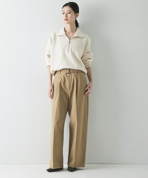 URBAN RESEARCH（アーバンリサーチ）の「『3サイズ展開』ベルト付きタックワイドチノパンツ（その他パンツ・レディース・ベージュ/ライトベージュ・40/38/36）」の13枚目の写真