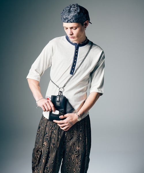 glamb(グラム)の「Leather Multi Pouch / レザーマルチポーチ(ショルダーバッグ・メンズ・ブラック・FREE)」の5枚目の写真
