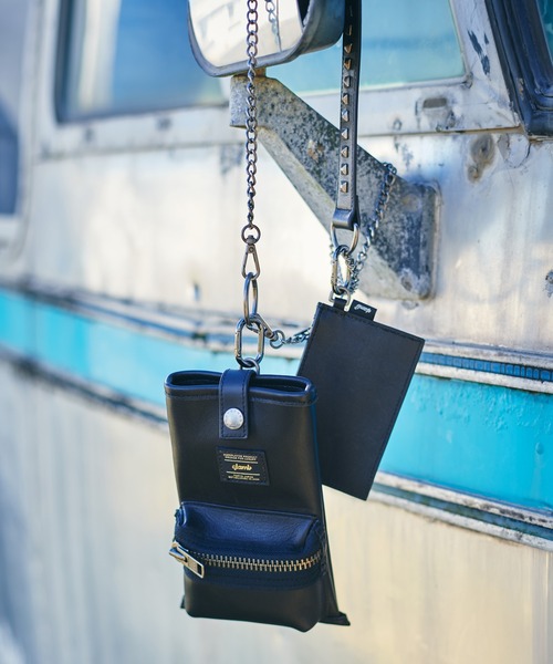 glamb(グラム)の「Leather Multi Pouch / レザーマルチポーチ(ショルダーバッグ・メンズ・ブラック・FREE)」の7枚目の写真