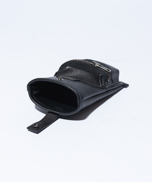 glamb(グラム)の「Leather Multi Pouch / レザーマルチポーチ(ショルダーバッグ・メンズ・ブラック・FREE)」の13枚目の写真