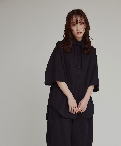 W:Huku(フーク)の「【W:Huku / スムースタッチコットン】ボウタイ ハーフ ブラウス/ 半袖 ハーフスリーブ / Smooth Touch Cotton Bow Tie Half Blouse(シャツ/ブラウス・レディース・ベージュ系その他/ブラック/スカイブルー/オフホワイト・FREE)」の21枚目の写真