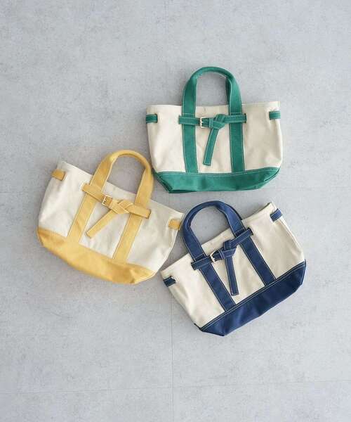 earth music&ecology（アースミュージックアンドエコロジー）の「ベルトキャンバストートバッグ M（トートバッグ・レディース・ネイビー/イエロー/グリーン・FREE）」の4枚目の写真