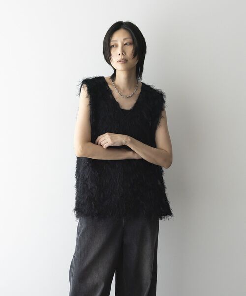 GARAGE OF GOOD CLOTHING（ガレージオブグッドクロージング）の「【日本製】フリンジVネックフレアプルオーバー（ベスト・レディース・ブラック/アイボリー・FREE）」の22枚目の写真