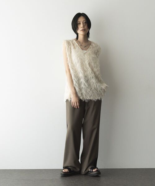 GARAGE OF GOOD CLOTHING（ガレージオブグッドクロージング）の「【日本製】フリンジVネックフレアプルオーバー（ベスト・レディース・ブラック/アイボリー・FREE）」の8枚目の写真