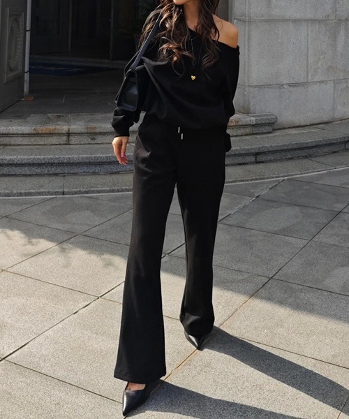 esutoreja（エストレジャ）の「ワンショルダースウェットセットアップ（セットアップ・レディース・グレー/オートミール・FREE）」の4枚目の写真