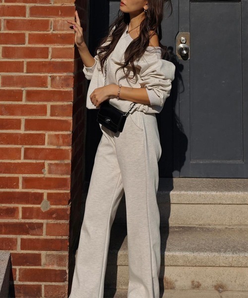 esutoreja（エストレジャ）の「ワンショルダースウェットセットアップ（セットアップ・レディース・グレー/オートミール・FREE）」の14枚目の写真