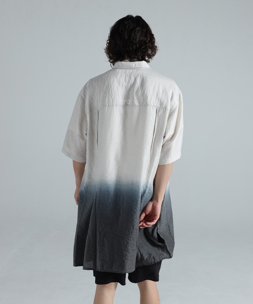 Y-3（ワイスリー）の「Y-3 DIP DYE SHORT SLEEVE LONG SHIRT（シャツ/ブラウス・メンズ・ホワイト系その他・MEDIUM/SMALL/X-SMALL/X-LARGE/LARGE）」の3枚目の写真