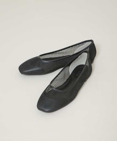 NANO universe（ナノユニバース）の「メッシュフラットパンプス（パンプス・レディース・ブラック/ホワイト・37/36/38）」の5枚目の写真