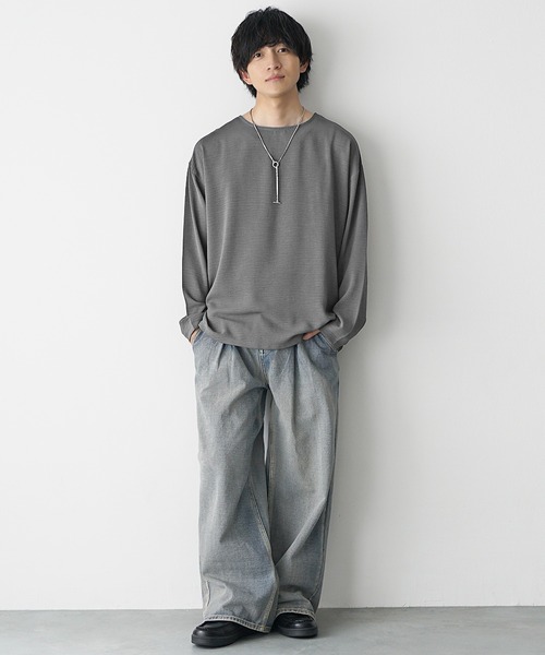 MinoriTY(マイノリティ)の「【MinoriTY】立体シワ加工ボートネックロングTシャツ メンズ ロンT 長袖Tシャツ カットソー 春服 秋服(Tシャツ/カットソー・メンズ・グレイッシュベージュ/ブルーグリーン/チャコール・S/M/L)」の4枚目の写真