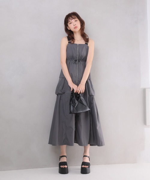 VIVIAN(ヴィヴィアン)の「厚底チャンキーヒールストラップサンダル ZOZOTOWN+オフィシャルサイト限定商品(サンダル・レディース・シルバー系その他5/ブラック×グレー・S/M/L)」の8枚目の写真