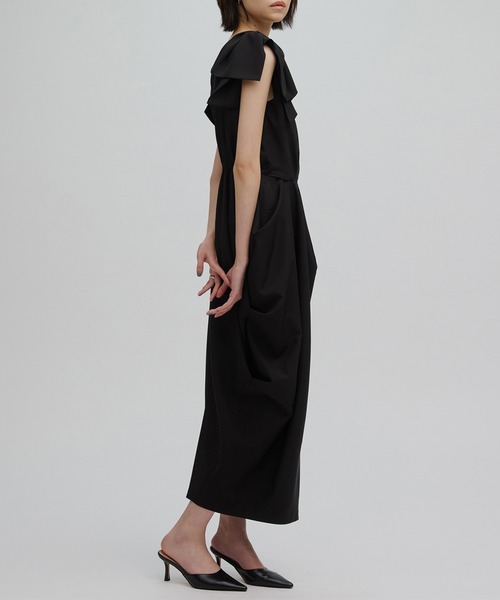 Ameri（アメリ）の「2WAY CONSTRUCTIVE RIBBON DRESS（ドレス・レディース・インディゴブルー/ブラック/ブラウン・MEDIUM/SMALL）」の8枚目の写真