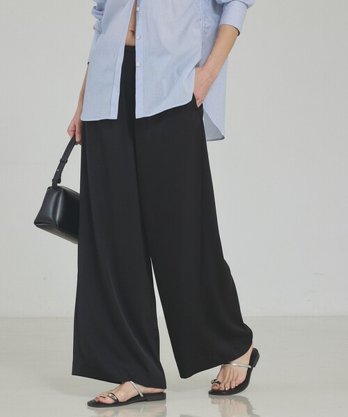 qualite（カリテ）の「【接触冷感＆吸水速乾】クールサテンパンツ/セットアップ対応/夏服/春服/オフィスカジュアル/きれいめ（その他パンツ・レディース・グレー/カーキ/ブラック・38/34/36）」の5枚目の写真