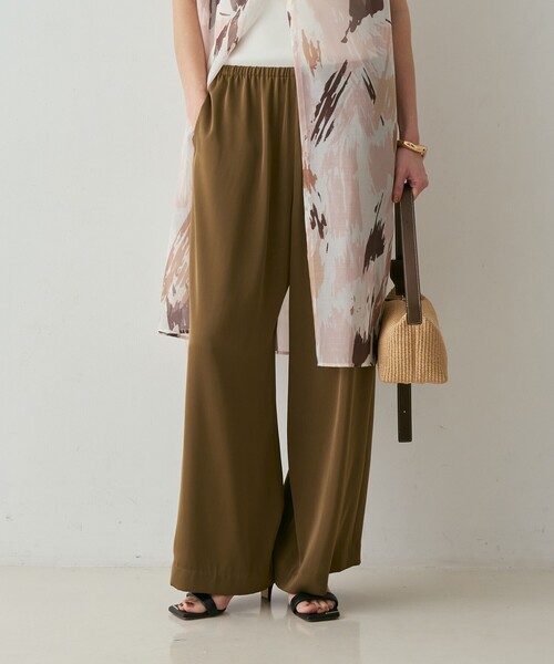 qualite（カリテ）の「【接触冷感・吸水速乾】クールサテンパンツ　セットアップ対応　夏服　オフィスカジュアル　きれいめ（その他パンツ・レディース・グレー/カーキ/ブラック/ネイビー/ワイン・38/34/36）」の8枚目の写真