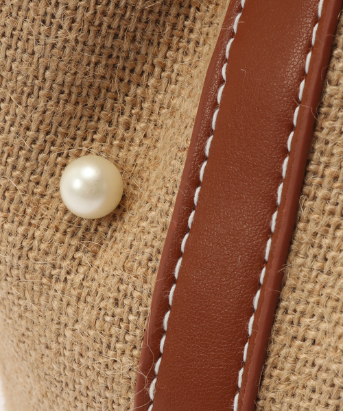 MIAN (ミアン)の「MIAN / ミアン パール付き巾着トートバッグ(トートバッグ・レディース・ブラック/ブラウン・FREE)」の13枚目の写真