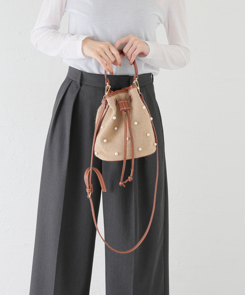 MIAN (ミアン)の「MIAN / ミアン パール付き巾着トートバッグ(トートバッグ・レディース・ブラック/ブラウン・FREE)」の14枚目の写真