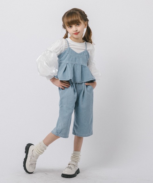 URBAN CHERRY(アーバンチェリー)の「【2点セット】デニムプリーツキャミビスチェ+ストレートパンツ(その他トップス・キッズ・ブルー・110cm/120cm/130cm)」の3枚目の写真