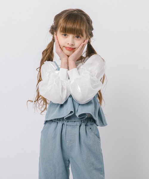 URBAN CHERRY(アーバンチェリー)の「【2点セット】デニムプリーツキャミビスチェ+ストレートパンツ(その他トップス・キッズ・ブルー・110cm/120cm/130cm)」の6枚目の写真