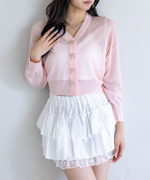 clear（クリア）の「リボンボタンVネックニットカーディガン[骨格ナチュラル ガーリー バレエコア]（カーディガン/ボレロ・レディース・チャコールグレー/オフホワイト/ピンク/グレー系その他・F）」の9枚目の写真