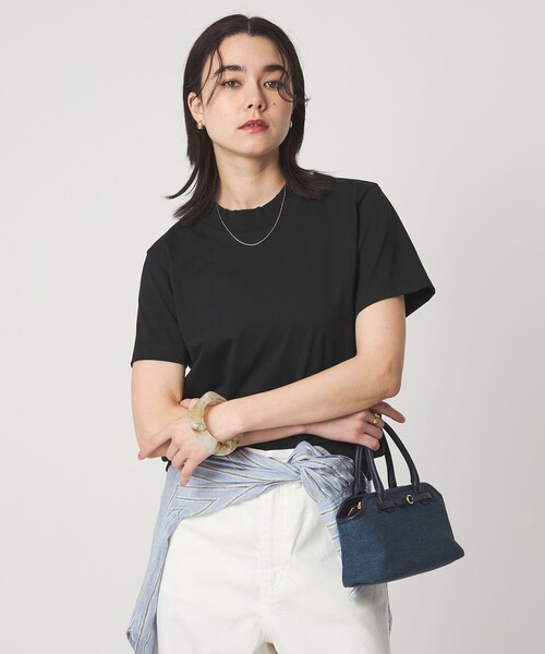 green label relaxing(グリーンレーベルリラクシング)の「<スタイリスト兵藤千尋さんコラボ>ワイドネック Tシャツ UVカット(Tシャツ/カットソー・レディース・ネイビー/ブラック/オフホワイト・FREE)」の3枚目の写真