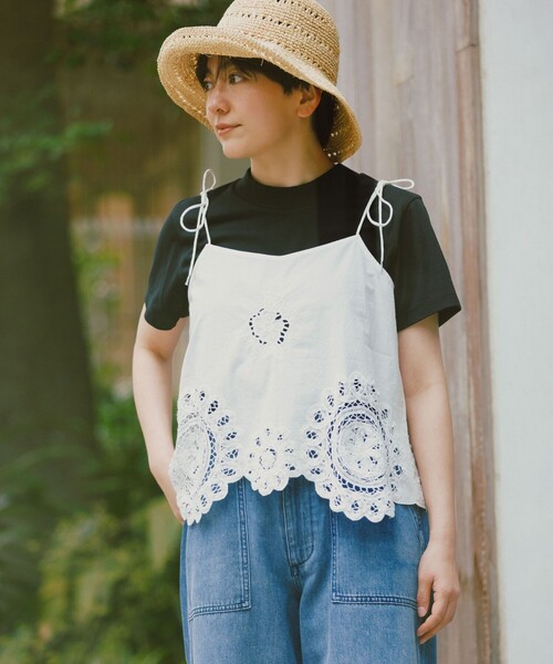 green label relaxing(グリーンレーベルリラクシング)の「<スタイリスト兵藤千尋さんコラボ>ワイドネック Tシャツ UVカット(Tシャツ/カットソー・レディース・ネイビー/ブラック/オフホワイト・FREE)」の7枚目の写真