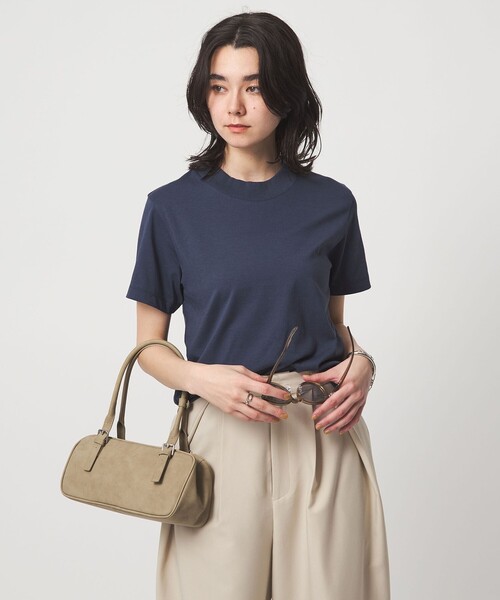 green label relaxing(グリーンレーベルリラクシング)の「<スタイリスト兵藤千尋さんコラボ>ワイドネック Tシャツ UVカット(Tシャツ/カットソー・レディース・ネイビー/ブラック/オフホワイト・FREE)」の9枚目の写真