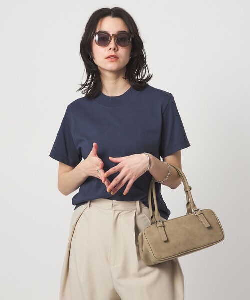 green label relaxing(グリーンレーベルリラクシング)の「<スタイリスト兵藤千尋さんコラボ>ワイドネック Tシャツ UVカット(Tシャツ/カットソー・レディース・ネイビー/ブラック/オフホワイト・FREE)」の10枚目の写真