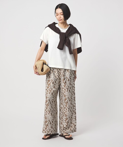green label relaxing(グリーンレーベルリラクシング)の「<スタイリスト兵藤千尋さんコラボ>ワイドネック Tシャツ UVカット(Tシャツ/カットソー・レディース・ネイビー/ブラック/オフホワイト・FREE)」の15枚目の写真