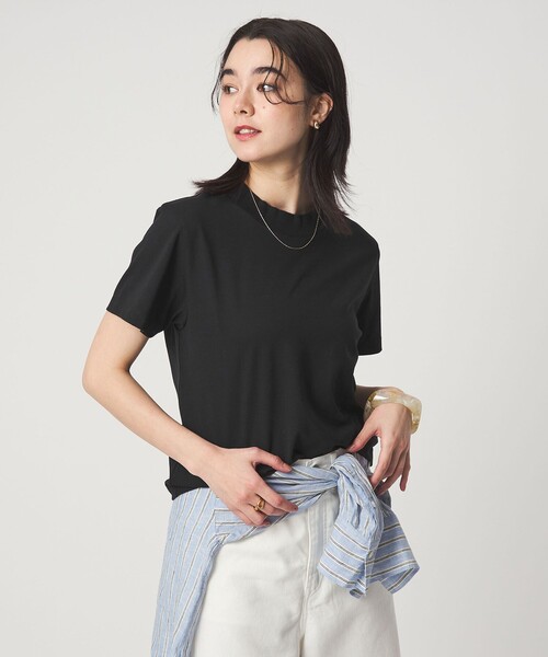 green label relaxing(グリーンレーベルリラクシング)の「<スタイリスト兵藤千尋さんコラボ>ワイドネック Tシャツ UVカット(Tシャツ/カットソー・レディース・ネイビー/ブラック/オフホワイト・FREE)」の16枚目の写真