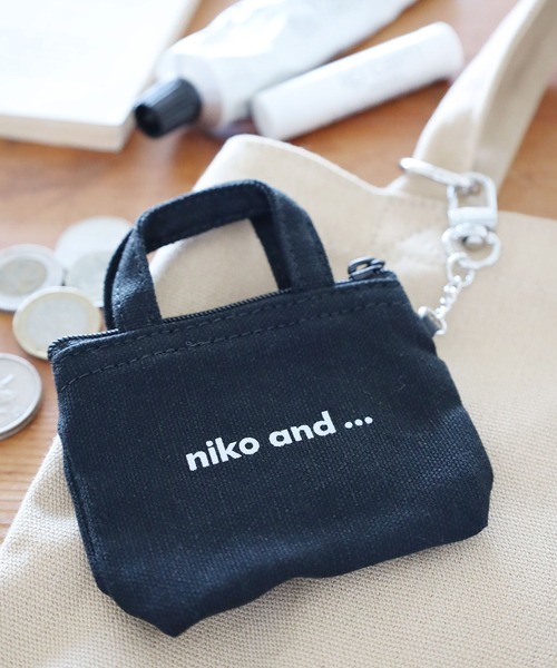 niko and...（ニコアンド）の「ニコロゴBAGキーホルダー（キーホルダー・レディース・ブラック/グリーン/ピンク・0）」の2枚目の写真
