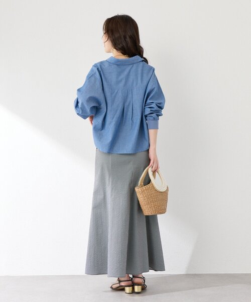 La boutique BonBon(ラブティックボンボン)の「【RISA監修・今すぐお届け!】シアーデニムショート丈袖口リブシャツ(シャツ/ブラウス・レディース・サックスブルー/ブルー系その他・FREE)」の16枚目の写真