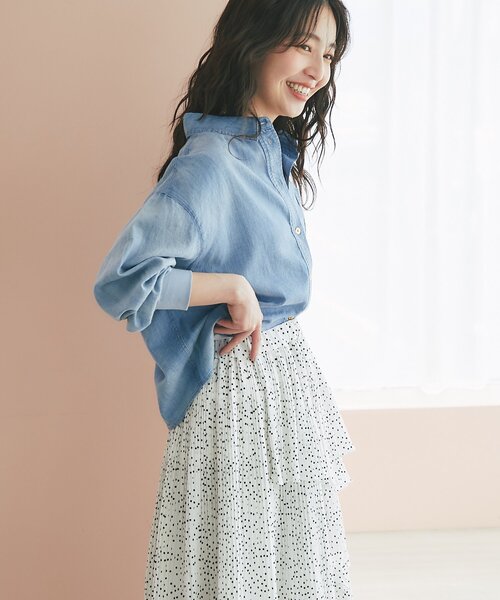 La boutique BonBon(ラブティックボンボン)の「【RISA監修・今すぐお届け!】シアーデニムショート丈袖口リブシャツ(シャツ/ブラウス・レディース・サックスブルー/ブルー系その他・FREE)」の20枚目の写真