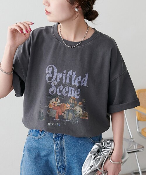 DISCOAT(ディスコート)の「【Enlude/夏の主役T!】製品加工アソートバンドTシャツ《ユニセックス》(Tシャツ/カットソー・レディース・チャコールグレー/アイボリー/モカ・FREE)」の3枚目の写真