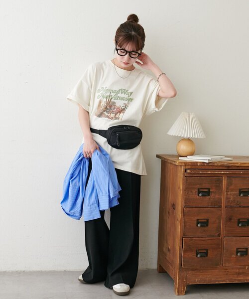 DISCOAT(ディスコート)の「【Enlude/夏の主役T!】製品加工アソートバンドTシャツ《ユニセックス》(Tシャツ/カットソー・レディース・チャコールグレー/アイボリー/モカ・FREE)」の5枚目の写真