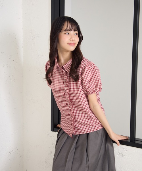 FCMM(エフシーエムエム)の「FRILL SHIRTS SS /フリルシャツSS(シャツ/ブラウス・レディース・レッド/アイボリー/ライトブルー・SMALL/MEDIUM)」の11枚目の写真