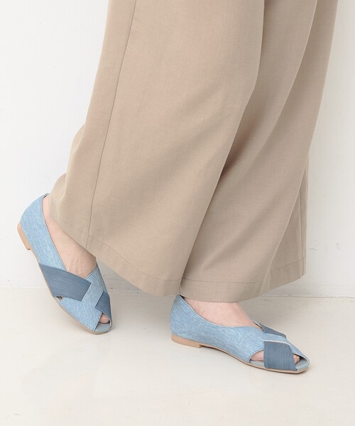Au BANNISTER(オゥバニスター)の「【販売店舗限定】グルカモチーフパンプス(パンプス・レディース・ブルー/シルバー/ブラック/アイボリー・35/39/36/38/37)」の7枚目の写真