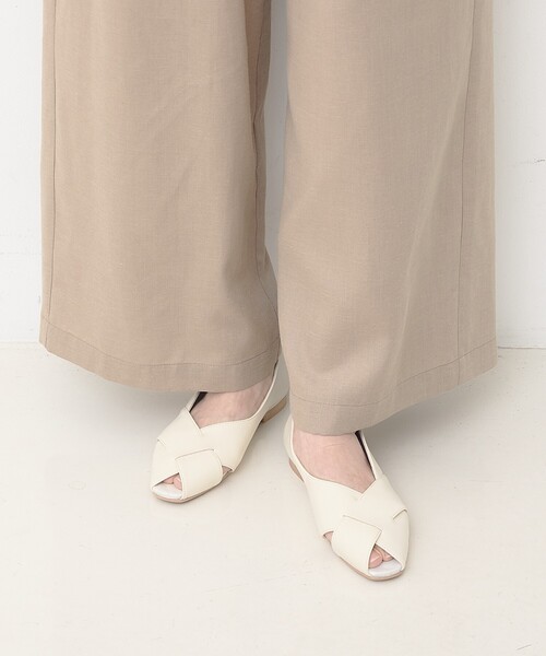 Au BANNISTER(オゥバニスター)の「【販売店舗限定】グルカモチーフパンプス(パンプス・レディース・ブルー/シルバー/ブラック/アイボリー・35/39/36/38/37)」の22枚目の写真