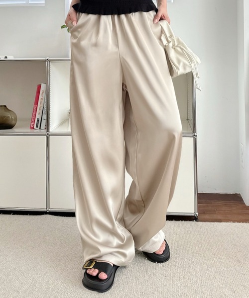 umune(ウムネ)の「サテンパンツ ラインパンツ イージーパンツ ウエストゴム ボトムス ストリート スポーティー カジュアル レディース(その他パンツ・レディース・ブラック/ベージュ/ブラウン・L/M)」の12枚目の写真