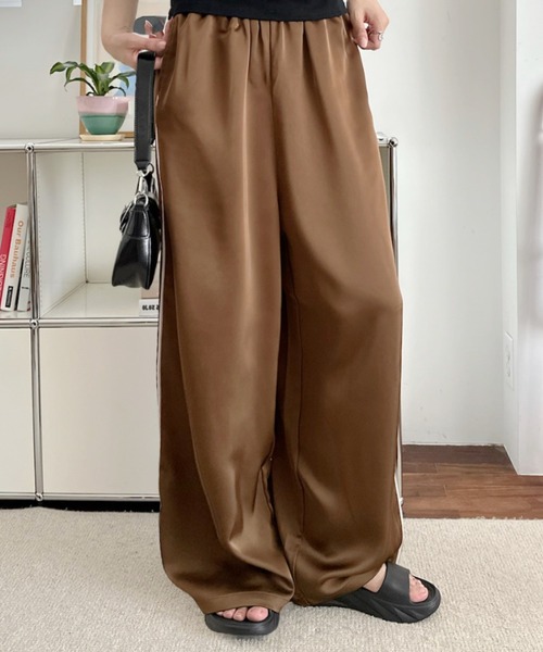 umune(ウムネ)の「サテンパンツ ラインパンツ イージーパンツ ウエストゴム ボトムス ストリート スポーティー カジュアル レディース(その他パンツ・レディース・ブラック/ベージュ/ブラウン・L/M)」の14枚目の写真