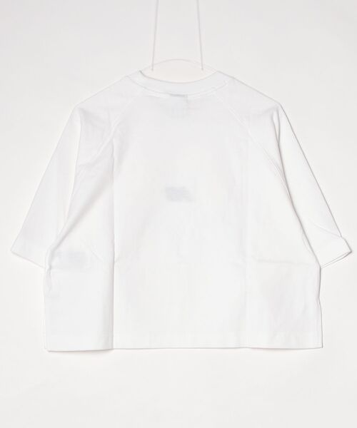 NEW BALANCE(ニューバランス)の「ウォーターカラーイエローボクシーTシャツ(Tシャツ/カットソー・レディース・ホワイト/ブラック・SMALL/MEDIUM/LARGE/X-LARGE)」の13枚目の写真
