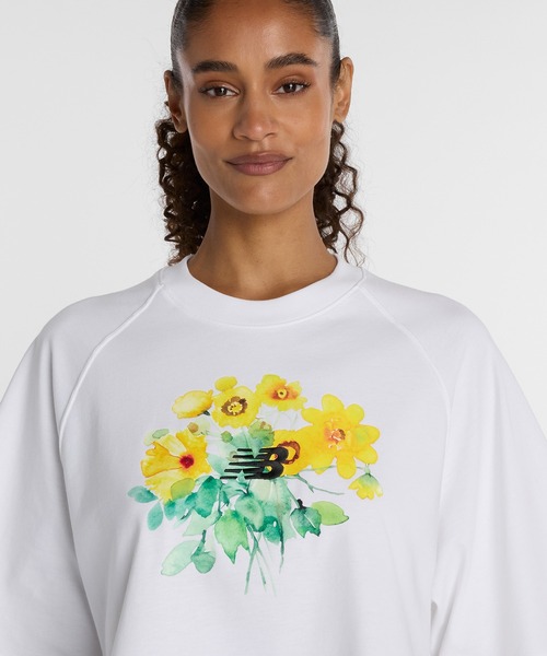NEW BALANCE(ニューバランス)の「ウォーターカラーイエローボクシーTシャツ(Tシャツ/カットソー・レディース・ホワイト/ブラック・SMALL/MEDIUM/LARGE/X-LARGE)」の5枚目の写真