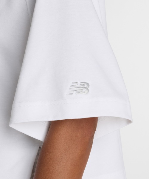 NEW BALANCE(ニューバランス)の「ウォーターカラーイエローボクシーTシャツ(Tシャツ/カットソー・レディース・ホワイト/ブラック・SMALL/MEDIUM/LARGE/X-LARGE)」の6枚目の写真