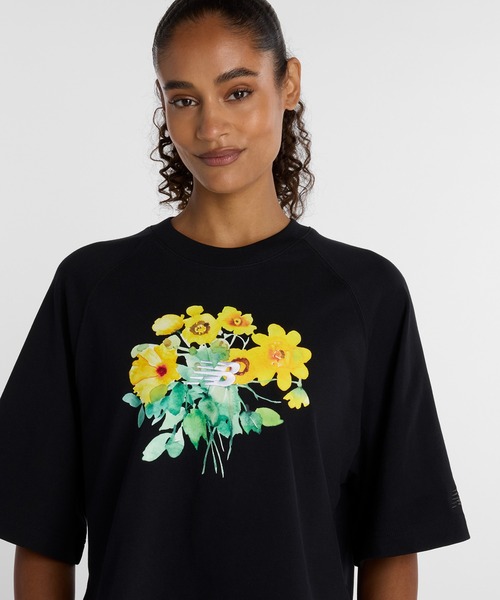 NEW BALANCE(ニューバランス)の「ウォーターカラーイエローボクシーTシャツ(Tシャツ/カットソー・レディース・ホワイト/ブラック・SMALL/MEDIUM/LARGE/X-LARGE)」の10枚目の写真