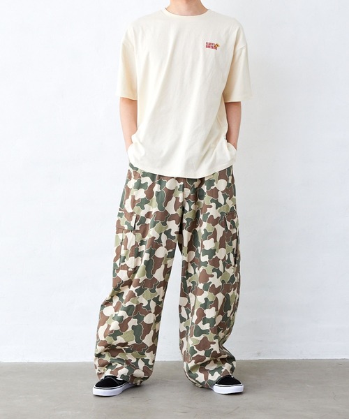 Fluffy BROTHERS(フラッフィーブラザーズ)の「ピザT刺繍シャツ(大人サイズ)(Tシャツ/カットソー・メンズ・アイボリー・L/M/XL)」の11枚目の写真