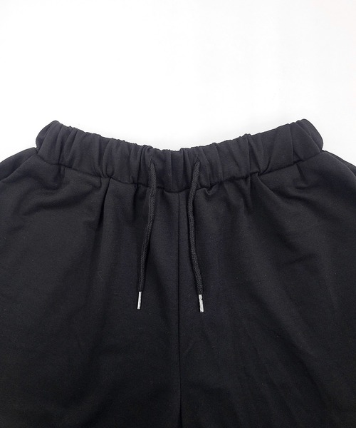 DAY CLOSET(デイ クローゼット)の「【ワンマイル対応/セットアップ/フード付き】長袖リブオーバーサイズジップパーカー+キャミソール+ショートパンツ 3点セット レディース(ルームウェア/パジャマ・レディース・ブラック/グレー・FREE)」の18枚目の写真