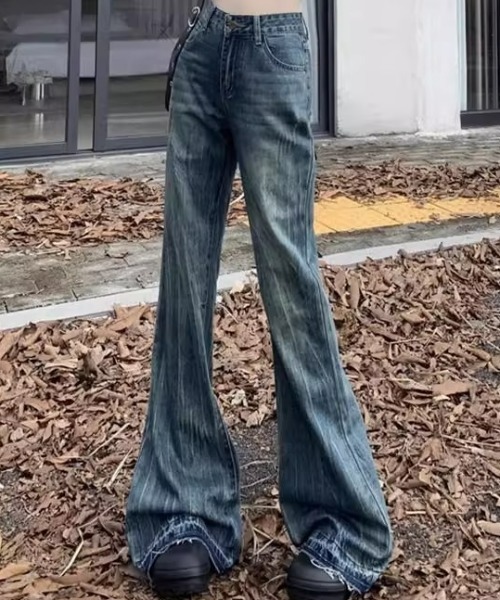 REBALANCE(リバランス)の「フレアデニムパンツ(デニムパンツ・レディース・B/A・X-LARGE/LARGE/MEDIUM)」の4枚目の写真